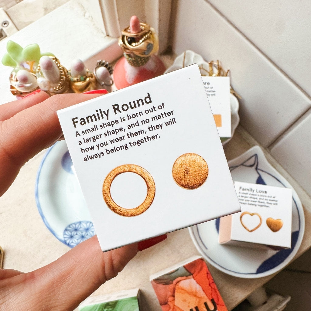 LULU Copenhagen Family Round Ohrringe paar gebürstet Earrings, pairs Vergoldet