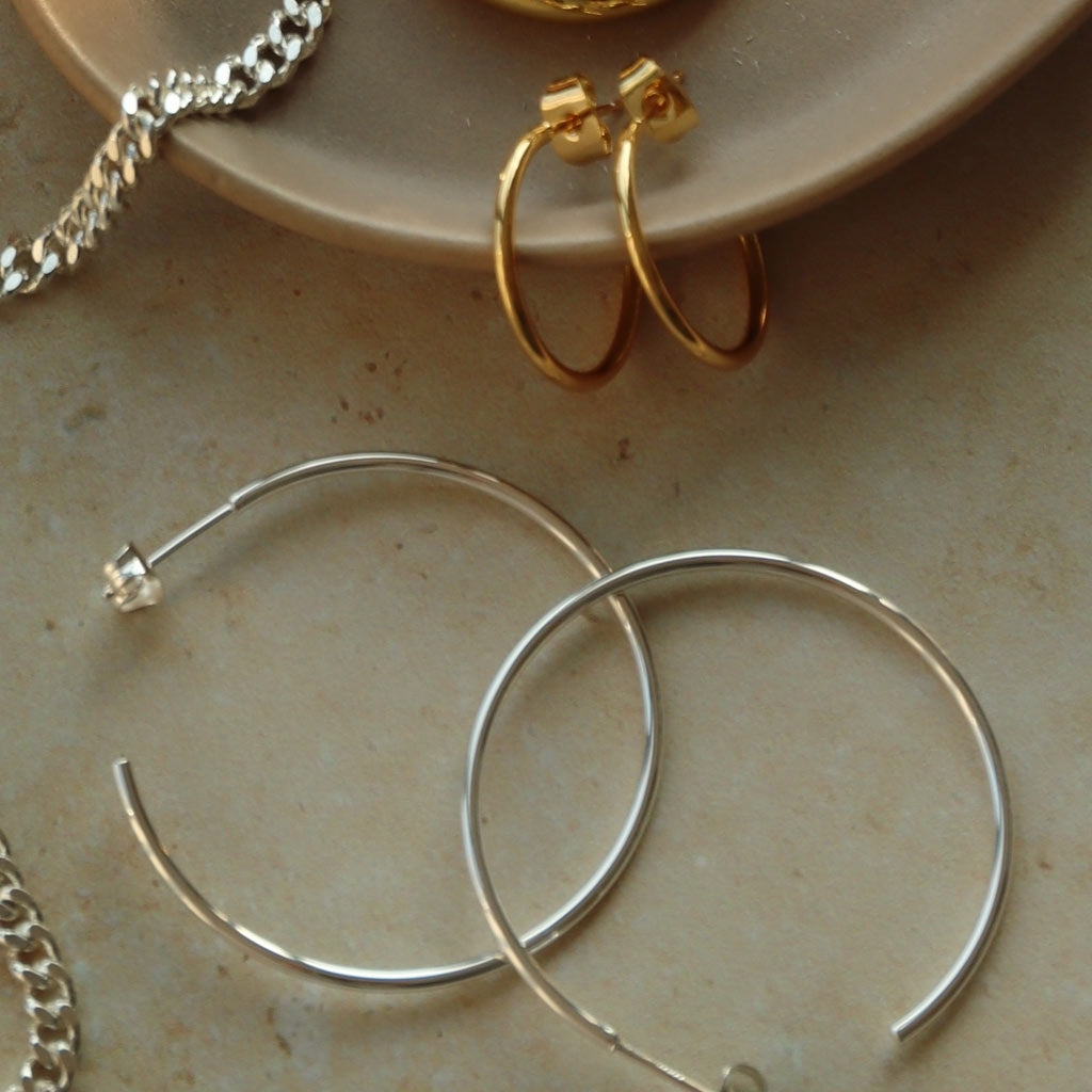LULU Copenhagen Non Hoops Large paar glänzend Hoops Silver Plated