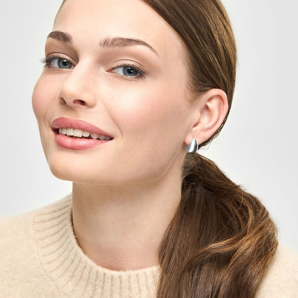 LULU Copenhagen Chunky Drop Hoops paar - versilbert Hoops Silver Plated
