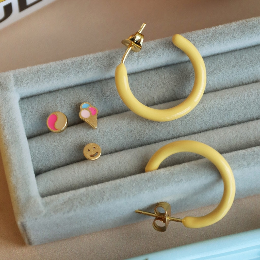 LULU Copenhagen Color Hoops Medium paar Hoops Gelb