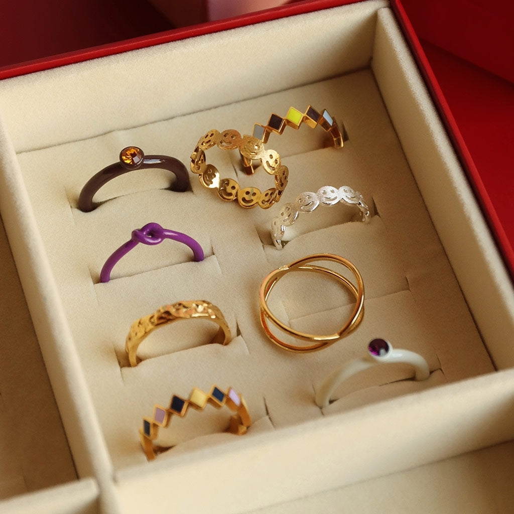 LULU Copenhagen Color Ring Crystal Rings Cocoa Powder