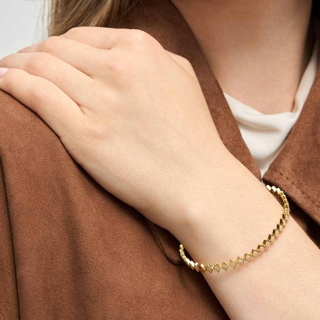 LULU Copenhagen Confetti Bangle - Vergoldetes Bracelets Buttercream