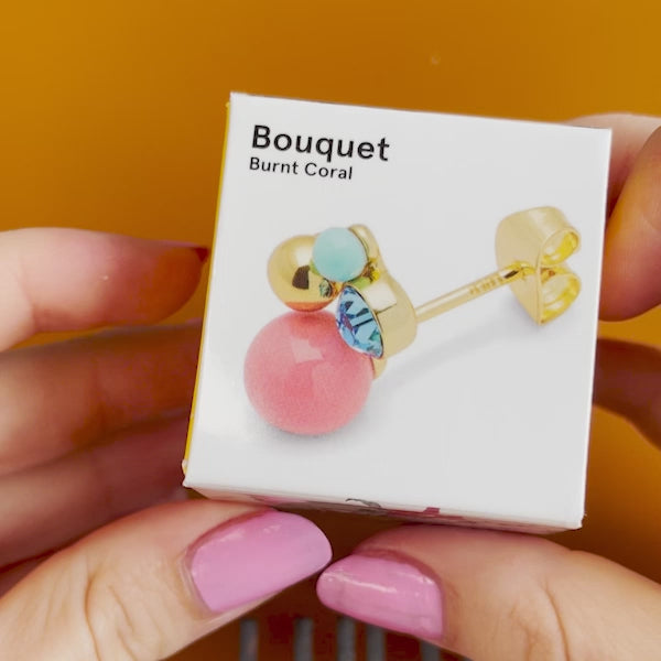 LULU Copenhagen Bouquet Burnt Coral Ohrring 1 stück Ear stud, 1 pcs Vergoldet - Video preview
