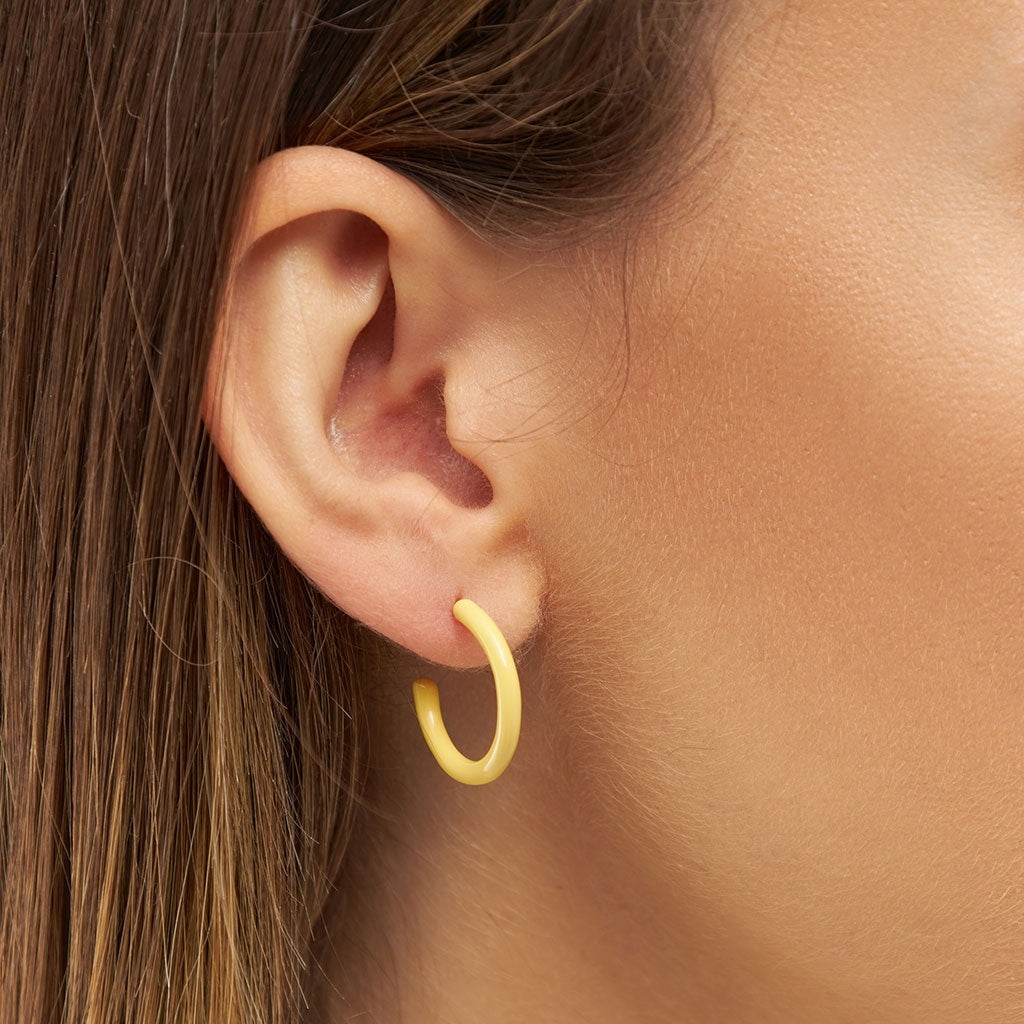 LULU Copenhagen Color Hoops Medium paar Hoops Gelb